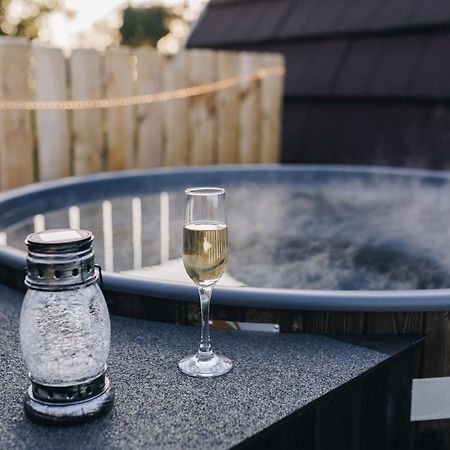 North Coast 9 Glamping Hotel Capecastle Bagian luar foto